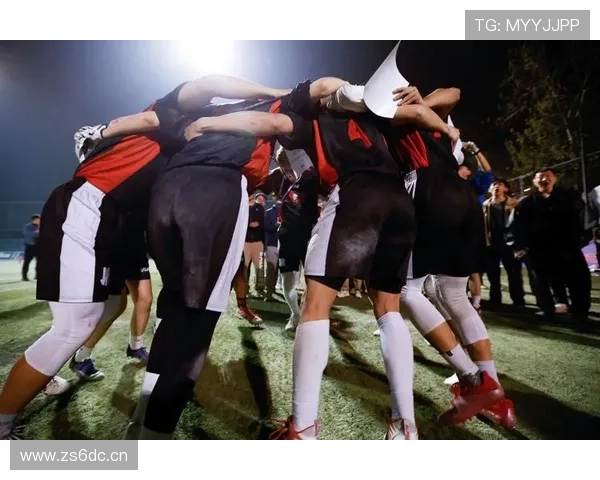 华子比赛中谈橄榄球康利感叹困难 华子比赛中谈橄榄球康利感叹困难